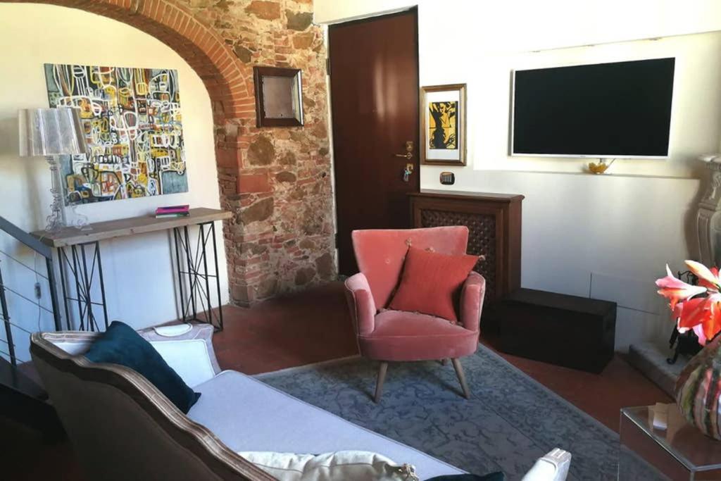 Appartement La Dimora Di Kinzica à Pise Extérieur photo